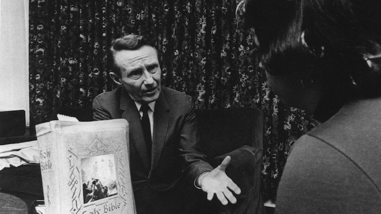 SALESMAN by Maysles Bros &amp; Charlotte Zwerin "a rare, arresting working class document" Review: bit.ly/1O2bidj