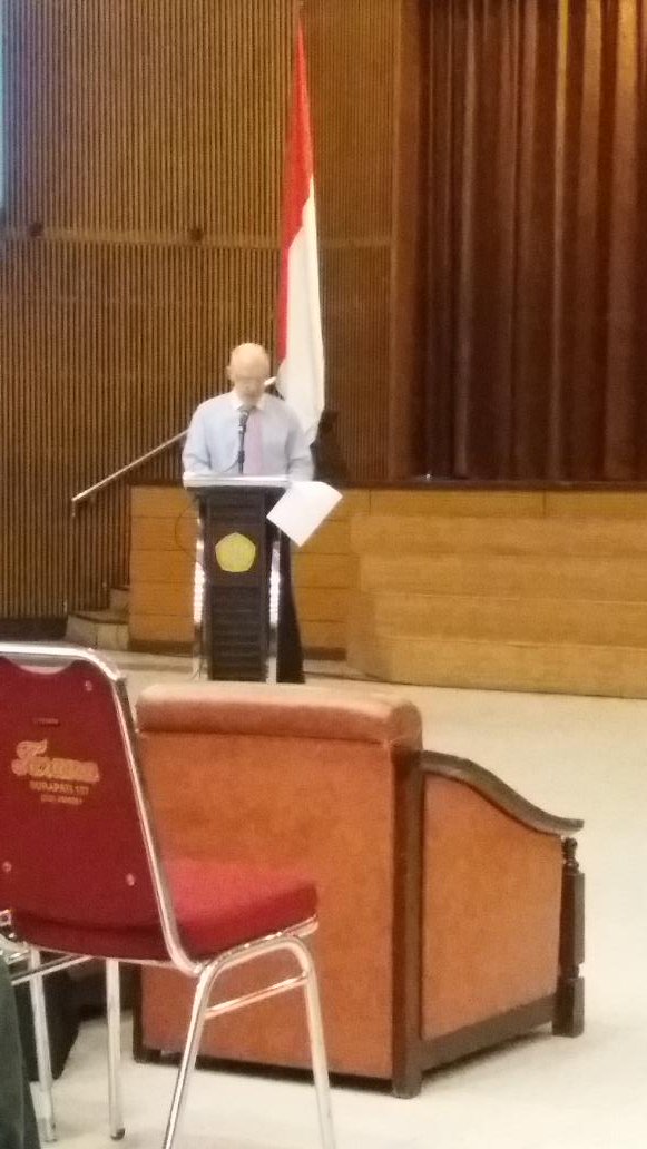 Ethical Issues in Business-Offshore Investment: A reveal of the scam speakers: Richard Cornwallis, L.L.B., Dipl.L.P.