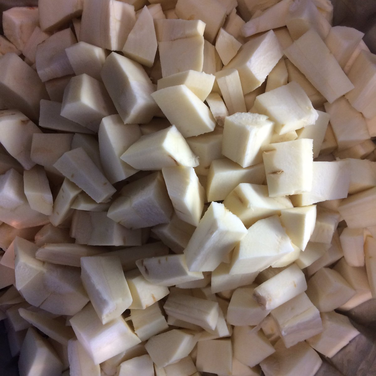 Parsnip #soup in the making guys!! It's a good one, and it's #vegan 🍴🍴