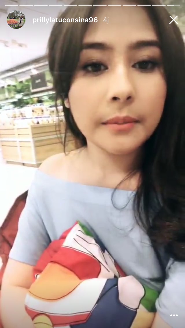 Barbie idupnya ali cantik bgt 🙊
<a href="/PrillyBie/">Prilly ☘️</a> <a href="/alysyarief/">Aliando Syarief.</a>
