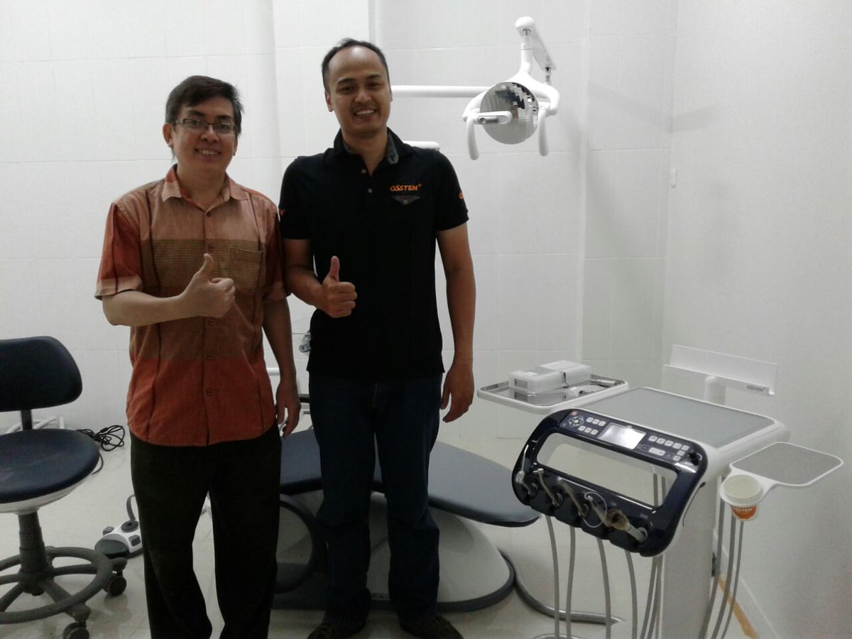 osstemina's tweet photo. K3 Unit Chair Osstem went to Semarang https://t.co/AqTQW4mobn