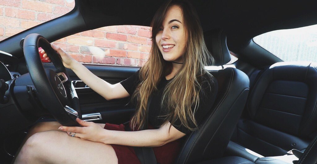heyimbee's tweet photo. hey wanna go for a drive??? 😍  #MustangGT https://t.co/1TB5A8awG5