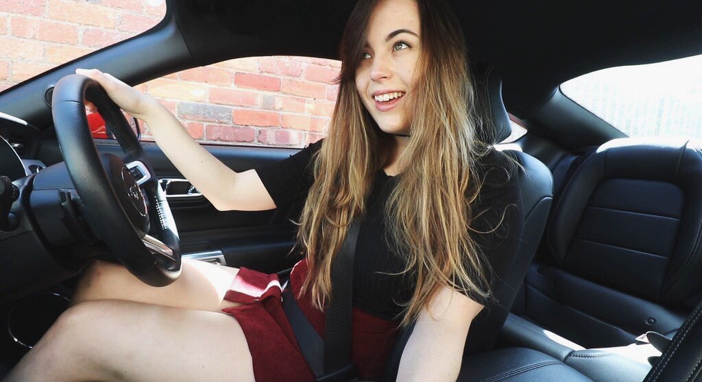 heyimbee's tweet photo. hey wanna go for a drive??? 😍  #MustangGT https://t.co/1TB5A8awG5