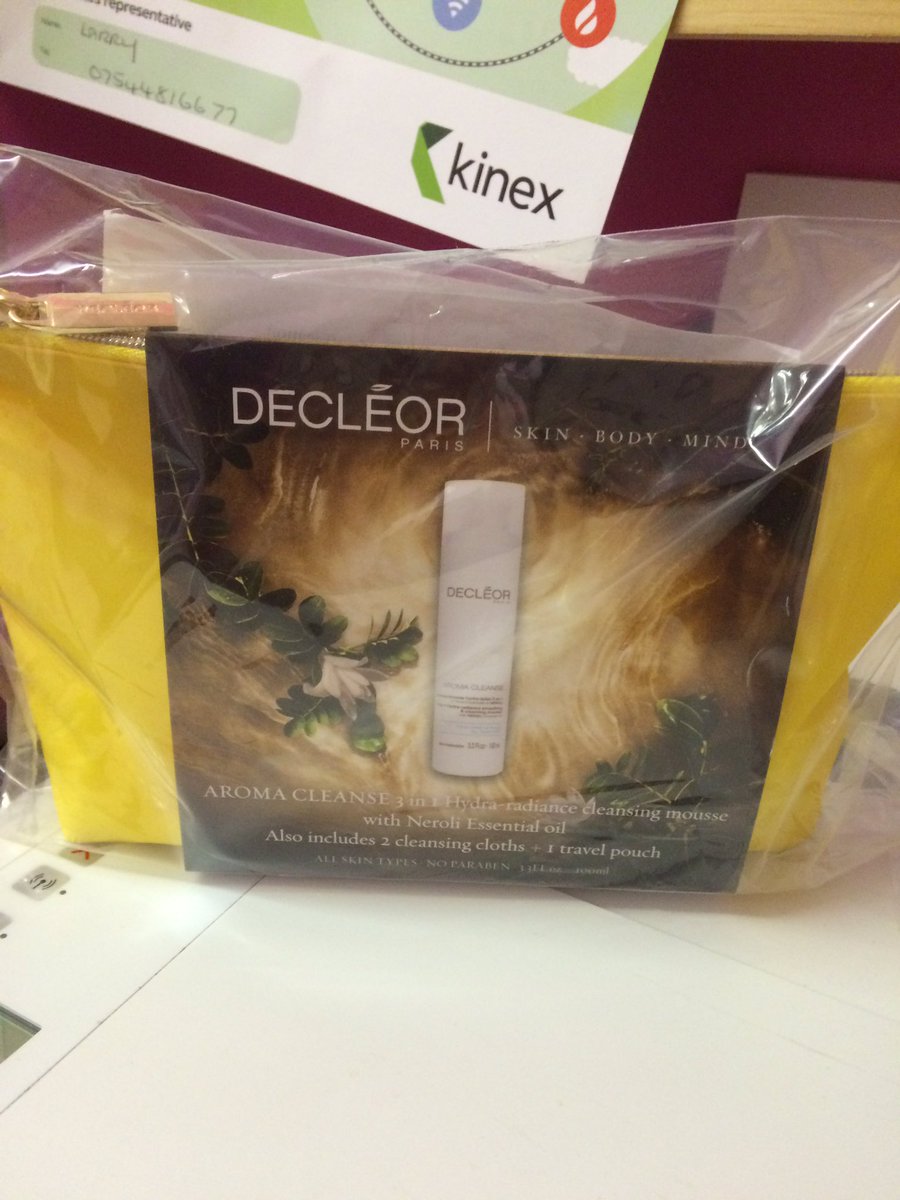GemPrettyWoman's tweet photo. Decleor order arrived for anyone that ordered anything #yipee https://t.co/iGUIVxeT1q
