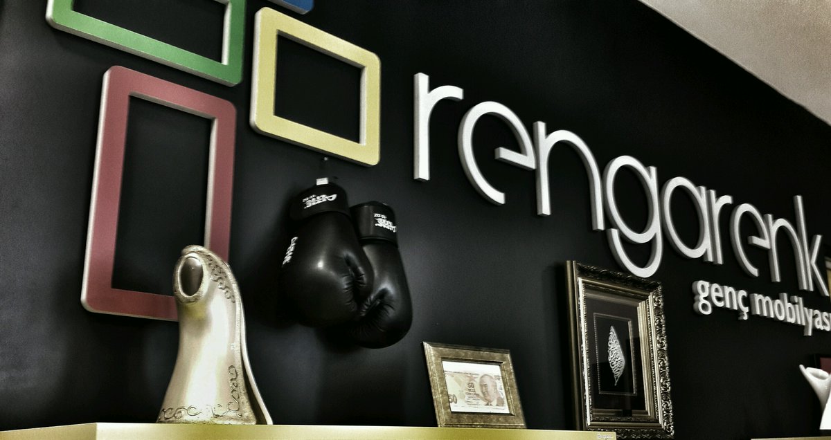 shadow081112's tweet photo. I'm at rengarenk mobilya in Amasya https://t.co/9kkDN89Im0 https://t.co/8tmMjjCD69