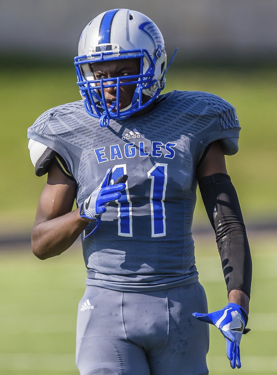 JohnGodwinMP's tweet photo. Willowridge vs Galveston Ball Photos at https://t.co/EYNTJP7y69 @WillowridgeFB @JohnGodwinMP https://t.co/LDenOEurEV
