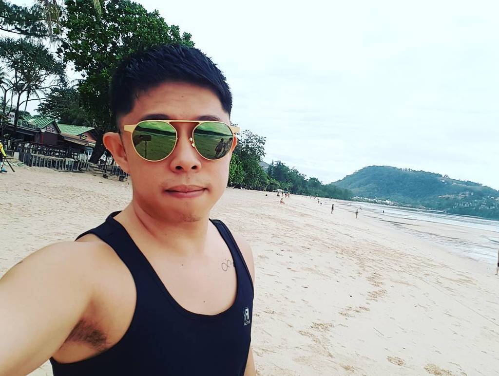 Myflashngo_Blog's tweet photo. #Phuket
#beachlife
#travelblogger
#traveller
#penangblogger
#beachboy
#asianmen
#asian… https://t.co/DNbnWdONNO https://t.co/vxXge8GRr3
