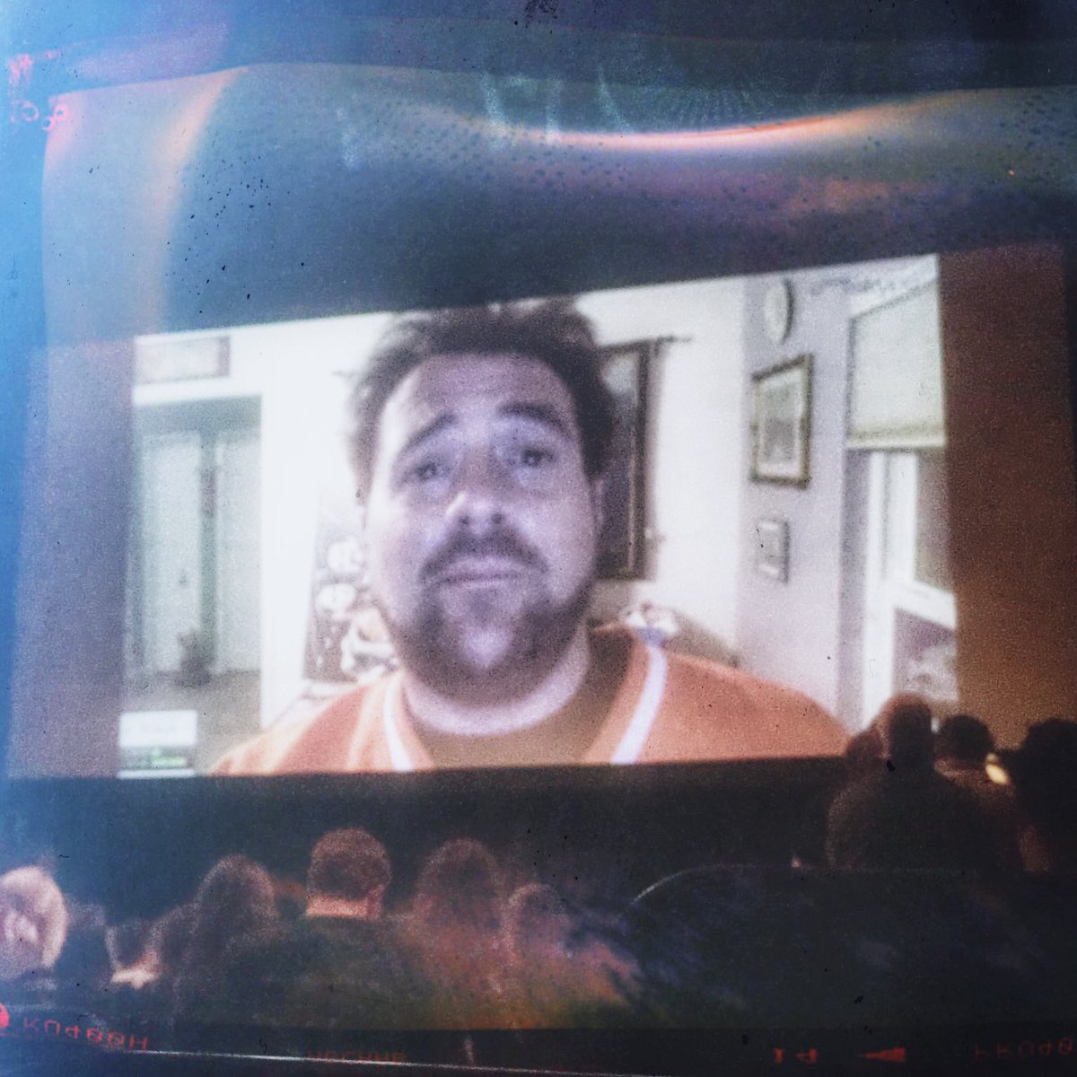 TheVigilanteUK's tweet photo. This time 2 years ago. I was saying #WalrusYes @ThatKevinSmith #LIFF28 @leedsfilmcity https://t.co/ygj5KAymRn