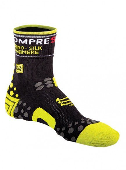 compressportbel's tweet photo. Eerste echte koude is aangekomen. Tijd om die #Winter #Bike #Socks uit de kast te halen @compressportbel #Kasjmir #merino https://t.co/MigLonV6vG