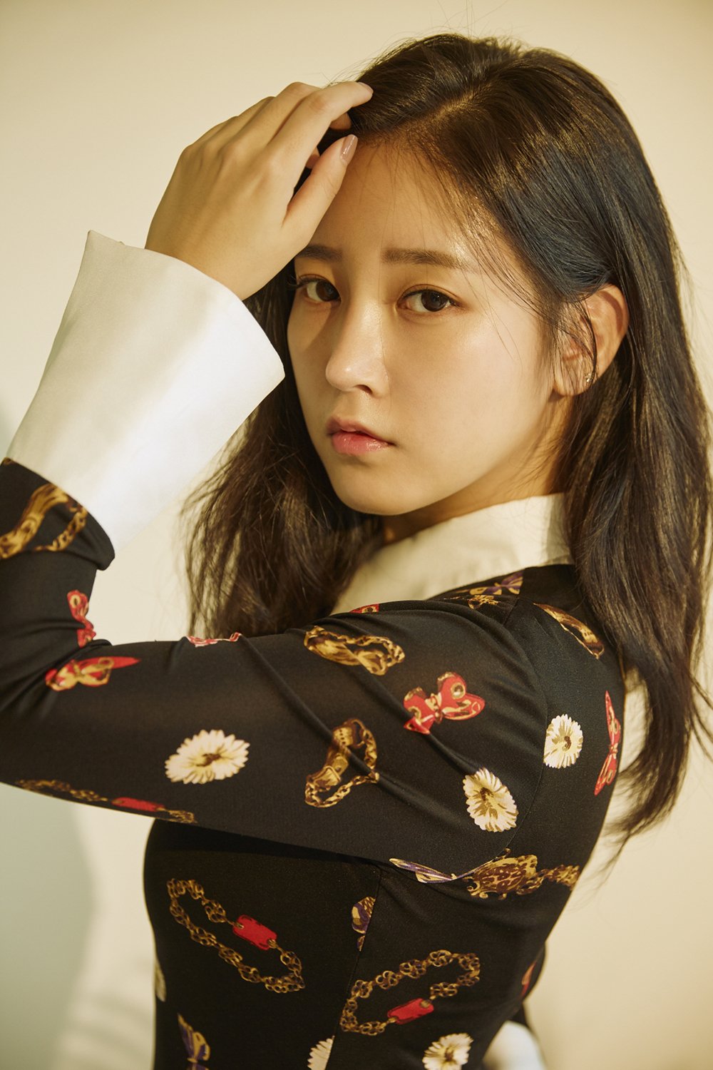 CwuW3ecUQAAxeAg?format=jpg&name=large