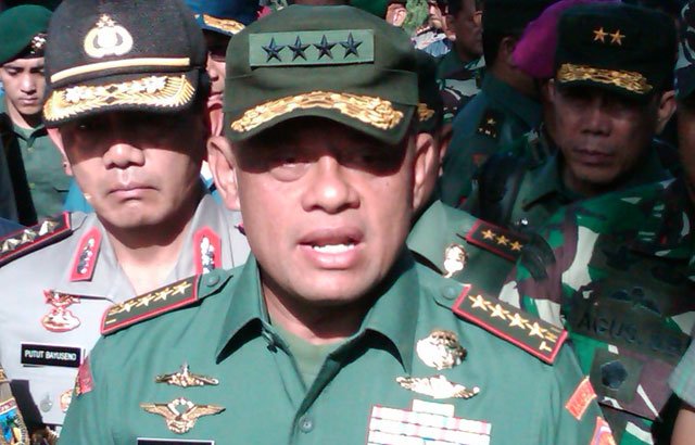 Panglima: TNI Berdiri di Atas Semua Golongan dlvr.it/McdYhs #TNIAD