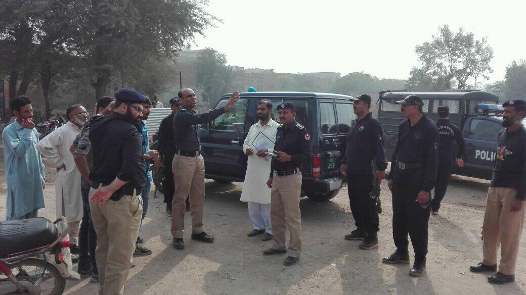 PoliceNNS's tweet photo. DPO Nankana Sahabzada Bilal Omer visited Railway Station Nankana regarding the security arrangements of birthday celebrations. https://t.co/WY2nOGDQgN