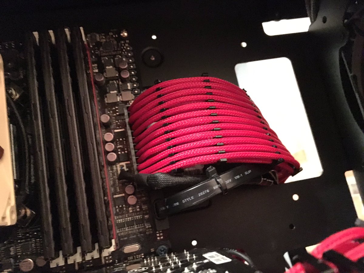 ProjectMondays's tweet image. Combs #ProjectMonday #CableHack