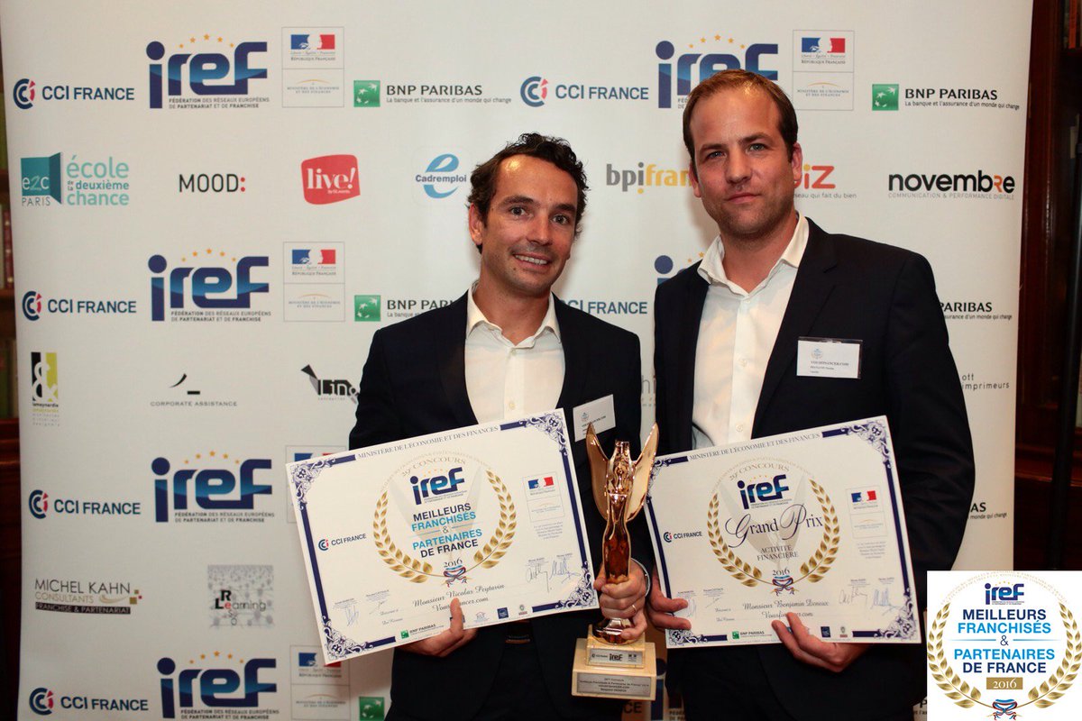 vousfinancer's tweet photo. C'était hier aux #TropheesIREF 2016 - Grand prix de l'activité financière ! Une nouvelle fois bravo à nos franchisés de #Nantes & #Toulouse https://t.co/wjQZmMCjod