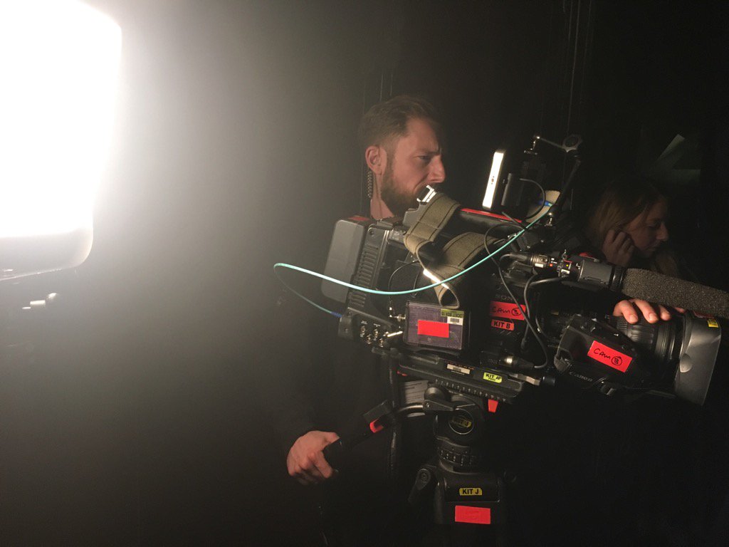 LinklineCrew's tweet photo. @OnlyWayIsEssex here's #chrishallum #cameraman #BehindtheScenes #setlife https://t.co/IifhXt8ALX