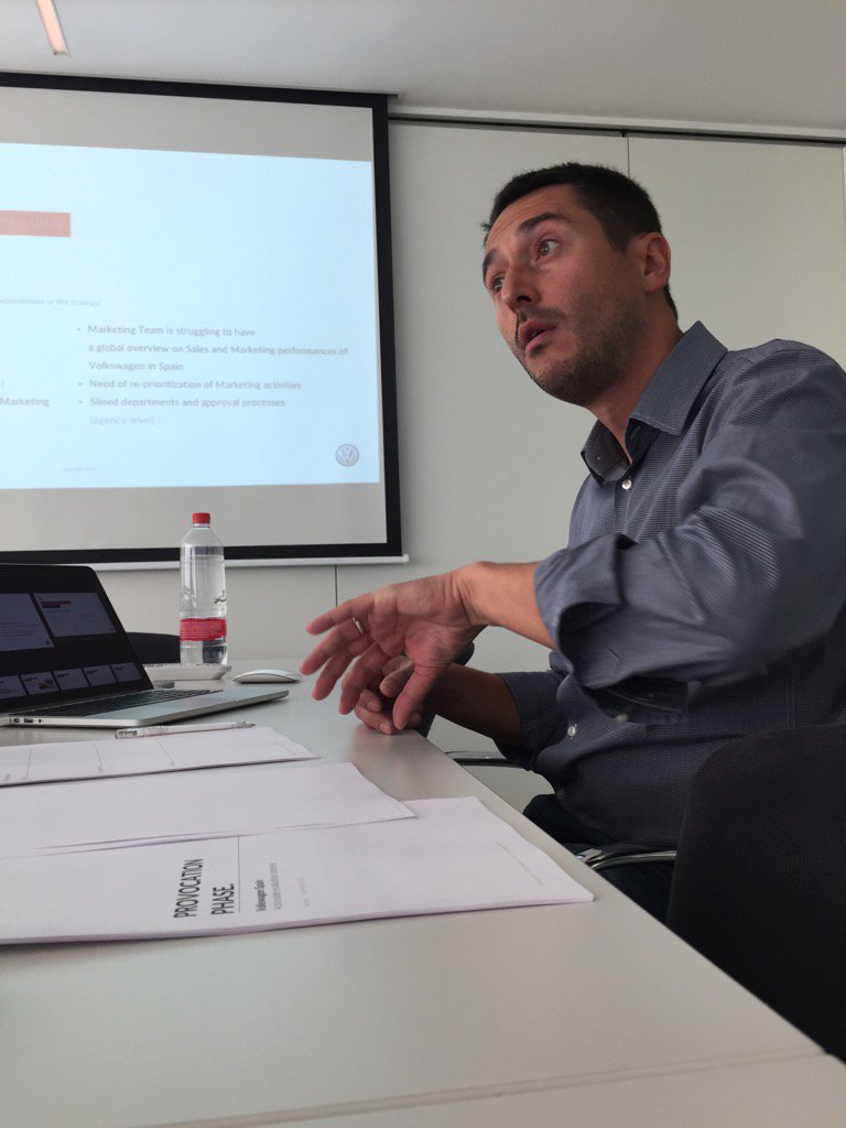 nicolasdeturck's tweet photo. @tonypeetermans explaining the results of our backstory phase https://t.co/0ZKOEdigUq