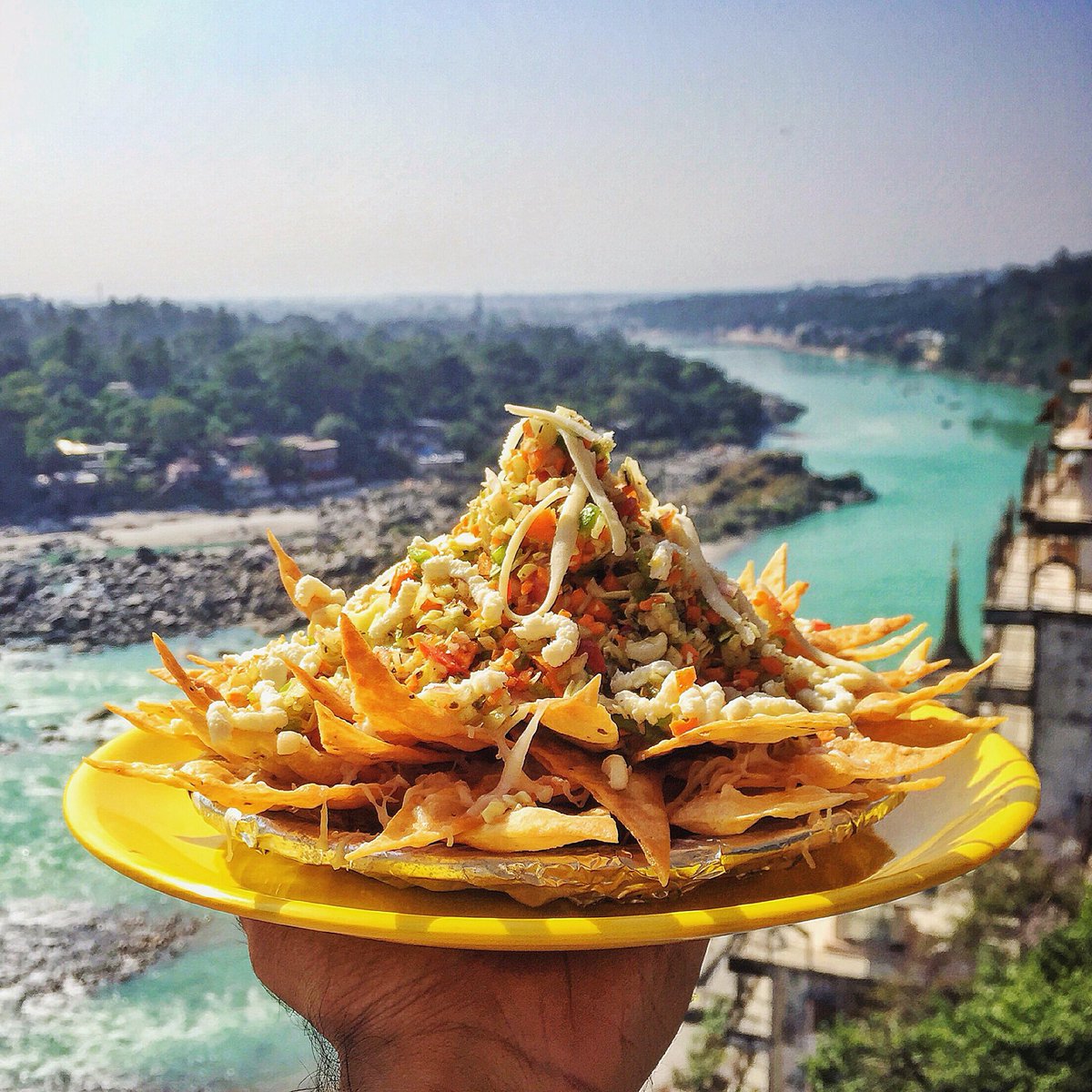 myyellowplate's tweet photo. When in Rishikesh. 
Nacho Chaat served with the view at Tat Cafe, Rishikesh. 
#MyYellowPlate #Rishikesh #India https://t.co/4k9H4zG1b5