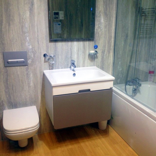 Barwickbathroom's tweet photo. Our showroom is having a lot of work done... take a look at some of the beautiful new additions! @kudosshowersltd @abodehome @VitrAUKLtd https://t.co/0mza9fX6yb