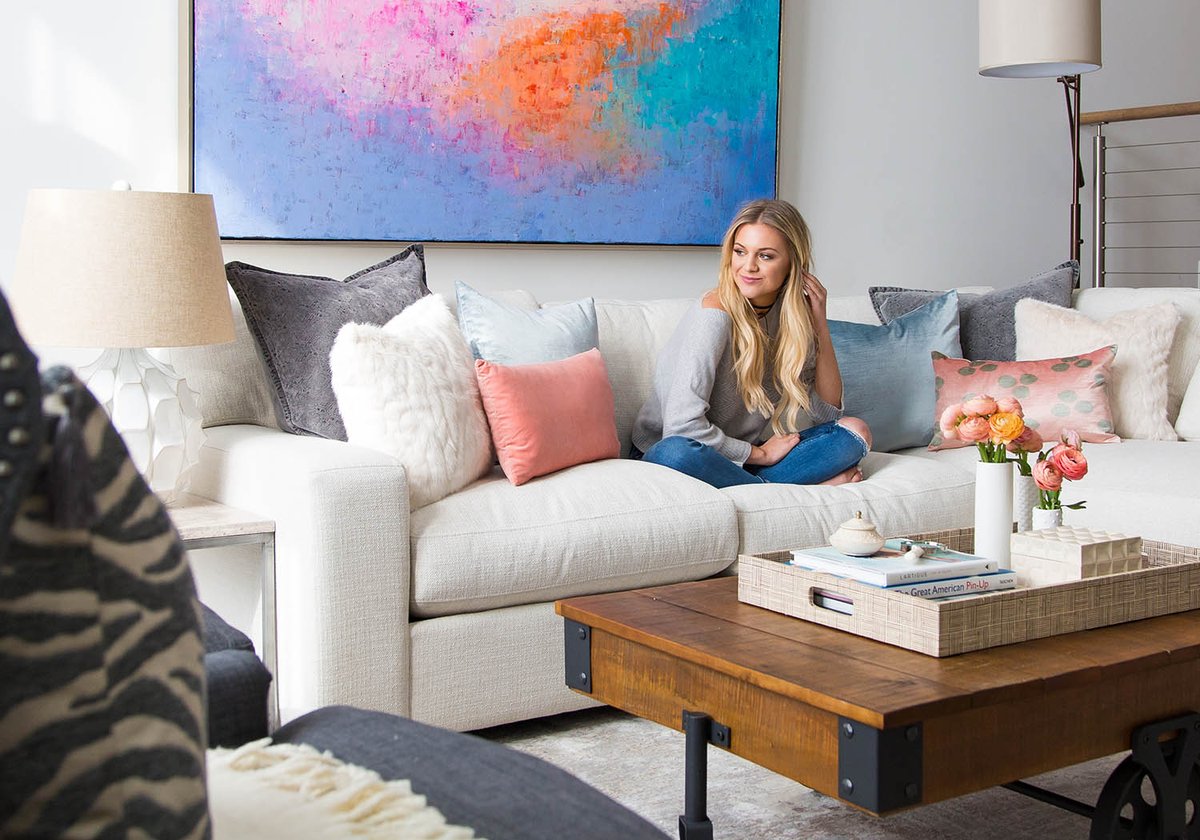 LiveAtSignature's tweet photo. Check out @laurelandwolf's work with country artist, Kelsea Ballerini #SignaturePartner #Design ... https://t.co/opaGVoq30p https://t.co/3esfMYP66N