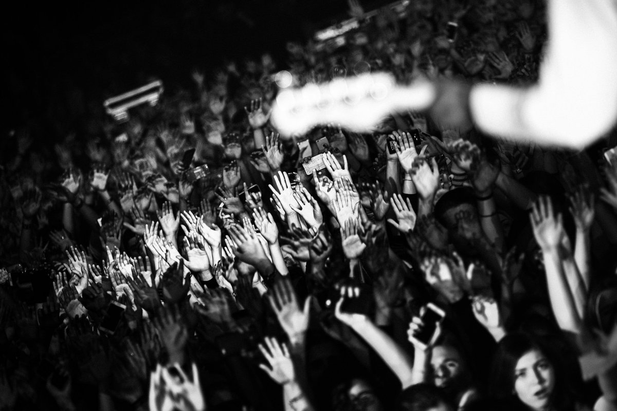 twenty one pilots tweet media