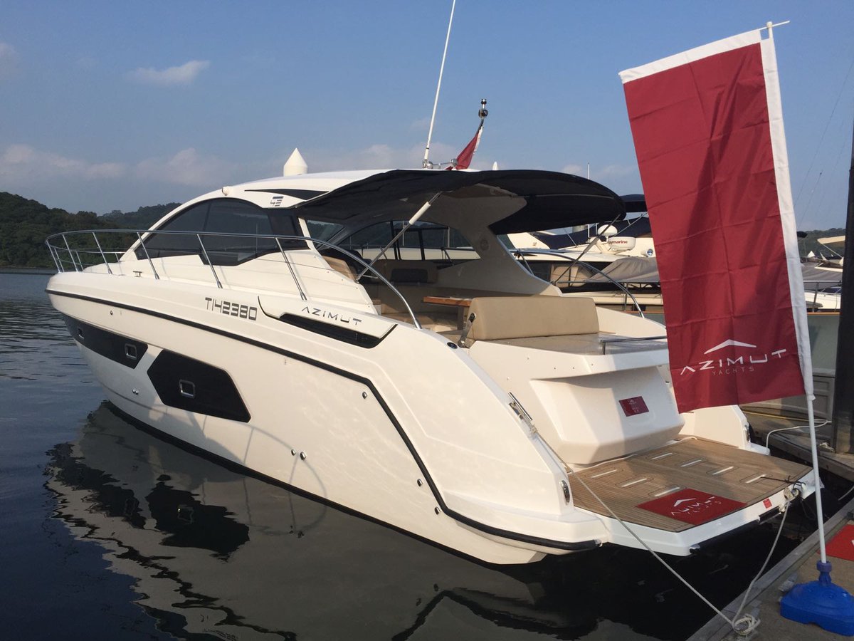 AzimutYachtsHK's tweet photo. Great to view this beauty in #HebeHavenYachtClub last weekend. Miss her already! Azimut #Altantis43 -- #Sporty #elegance with utmost comfort https://t.co/fNLmGqn8ut