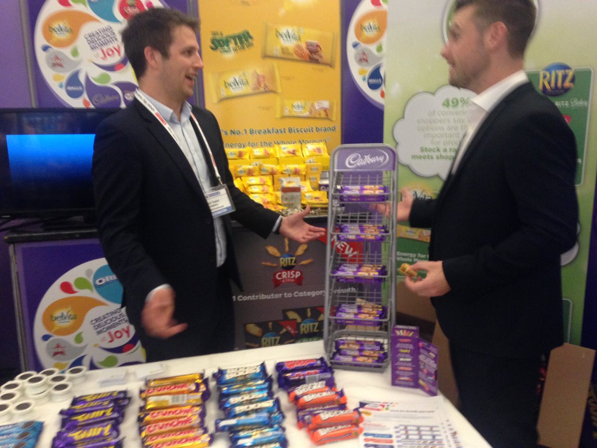 VendexNo1's tweet photo. Still time to come &amp; say hello to @LoveMindis @GoldenWonderUK @MDLZ #vendexnorth16 #networking #exhibitors https://t.co/Q1Np2nGNIX