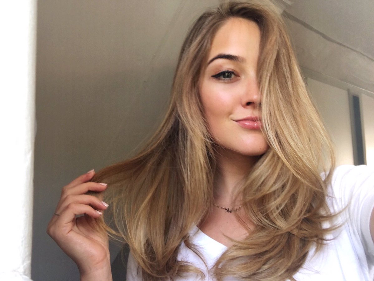 mikaylamcclean's tweet photo. Thanks to Roelene at @GaryRomHair Brooklyn Mall for the treatment. A lighter shade for summer! ๐ธ #GaryRom #GaryRomHairdessing https://t.co/4CgLYFbsMv