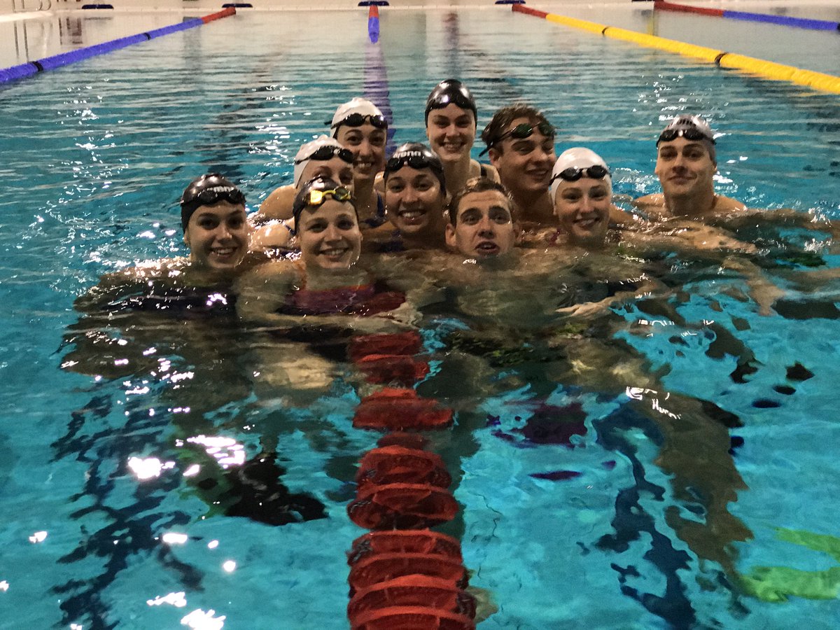 Vanochtend een gezamenlijke kick off voor de WK korte baan in Windsor. Mooie geweldige groep!