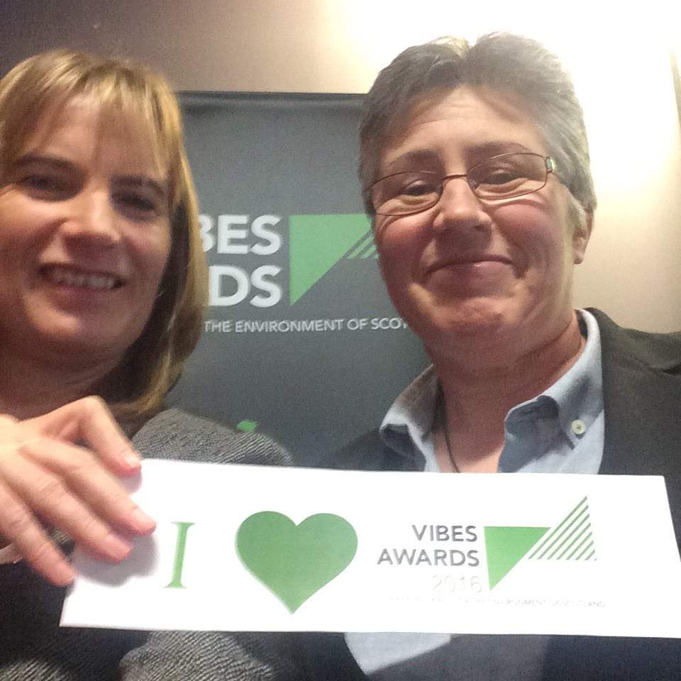 VIBES_Awards's tweet image. In the selfie zone @jessie_macs @CRL_UK #VIBES2016