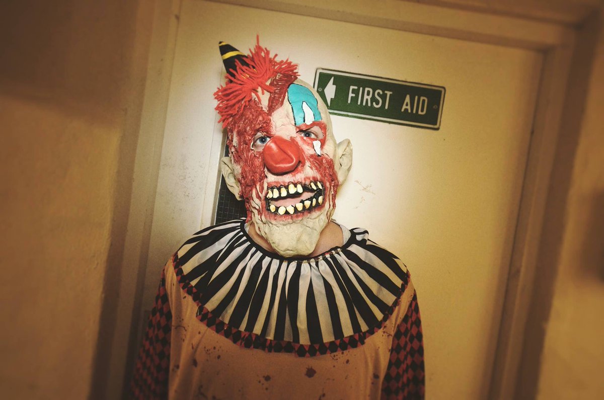 SimCapture45's tweet photo. Halloween fun #secretpartyproject #halloween #eventsphotographer #rave #doningtonhall #derbyshire #leiscester #photograoher #capture45 https://t.co/eVYvO3QcrF