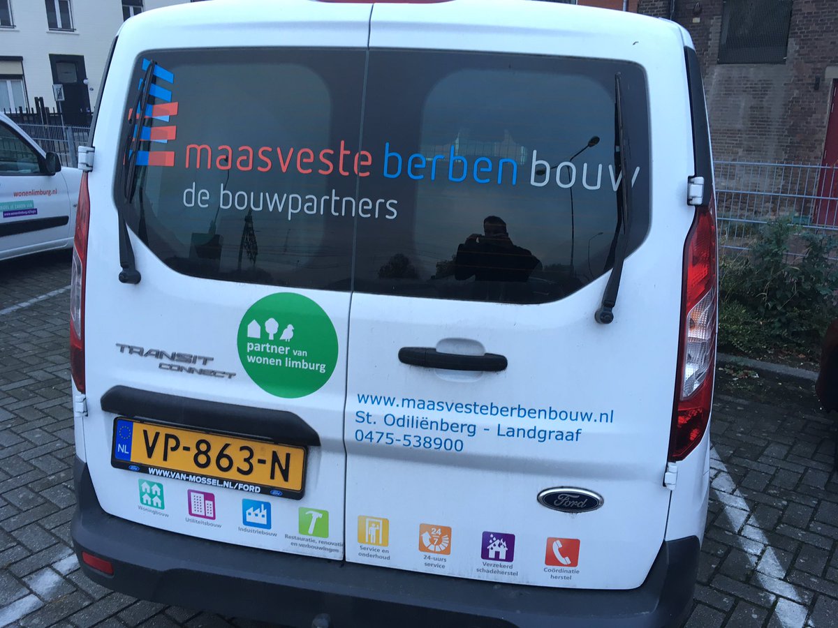 MikelSegers's tweet photo. Je ziet ze ook overal die onderhoudspartners van @wonenlimburg #partnervan https://t.co/PnKh1jDdc2
