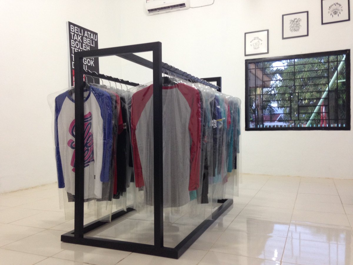 Mulai sekarang..kedai KaosMiko buka lebih sering. jadwal buka kedai akan kami informasikan segera ya wak 👌🏼