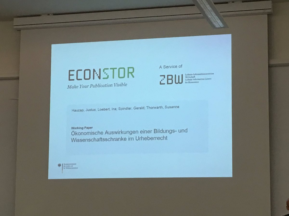 medienrecht's tweet photo. "Bei den Herausforderungen der Digitalisierung geht's auch uns Geld": Bsp. v. MR Matthias Schmidt #Urheberrechtstagung #ZBW_news #EconStor https://t.co/IgwAIEsNMP
