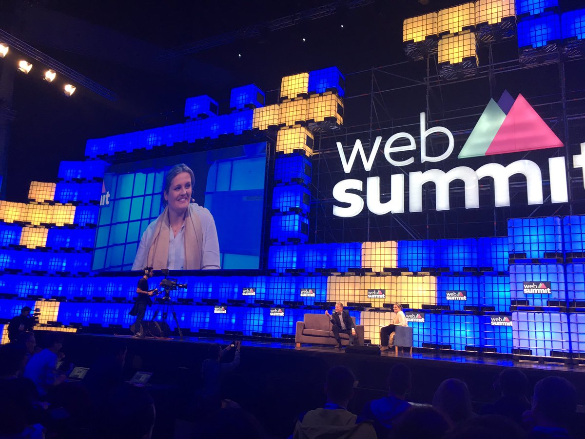 Cisco's Chambers dodges Iza's question on email training for Hillary. <a href="/izakaminska/">Izabella Kaminska</a> moves on to serious topics #WebSummit