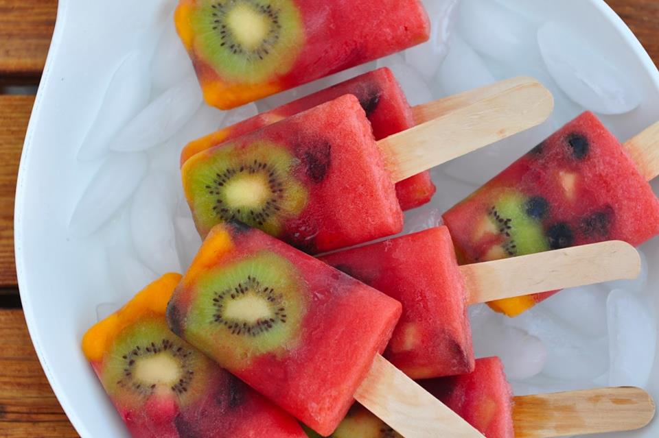 How To Make Ice Popsicles In 5 Easy Steps 
howtoxp.com/how-to-make-ic…
#icepopsicles #popscicles