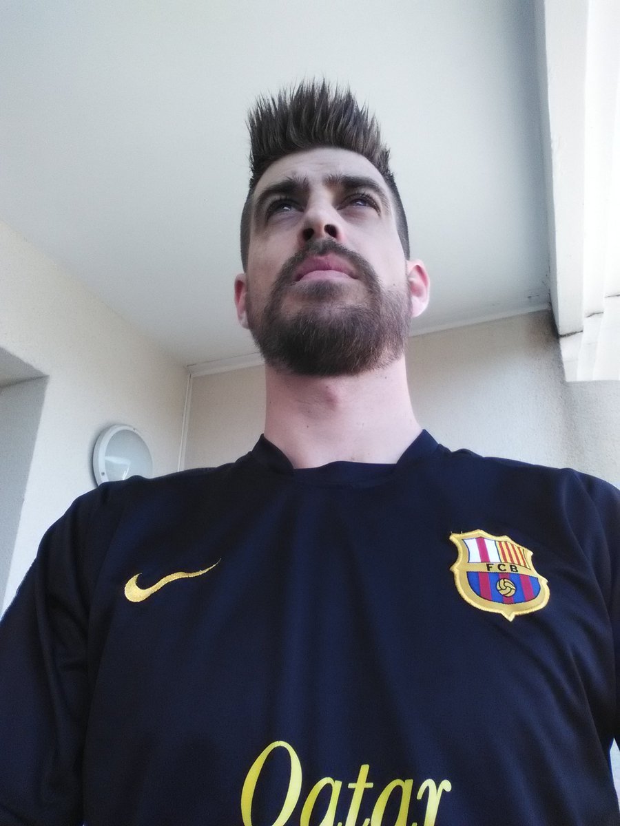 ponteric66's tweet photo. @3gerardpique me to brother ! https://t.co/d3NXxeHI8j