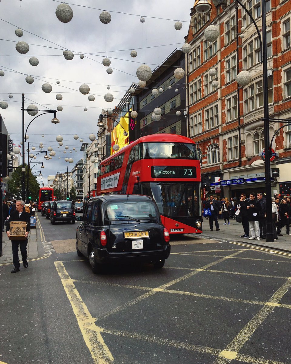 يوسف السديس On Twitter وإن طال شوق العالمين لبعضهم فالشوق نحوك لا ي حاط مداه تصويري انعكاس لندن Https T Co Vdvidjdofl Twitter