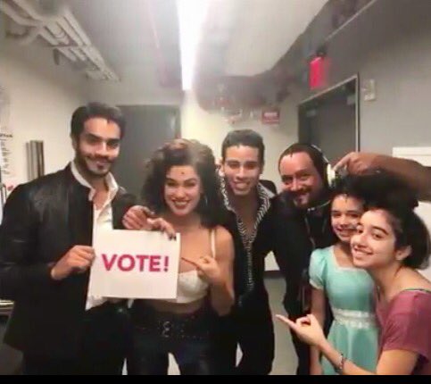 jenistar96's tweet image. Bc my inspirations say so💪🏻👊🏻✌🏻️I challenge YOU to VOTE! #BroadwayVotes #BroadwayForHillary #ImWithHer @EktorRivera @doreencita1