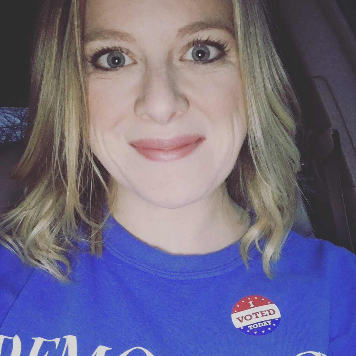 Emily Nadeau tweet media