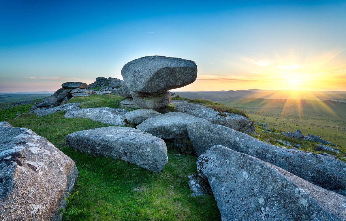 CornishSunsets tweet media