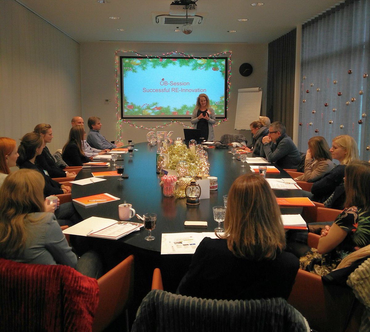 bhendrickx88's tweet photo. .@femke_vyncke kicks of our #innovation event at @GfK in early #christmas decoration #GfK #mrx #OBsession #REinnovation https://t.co/NvTNTXwkjC
