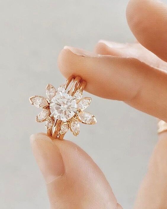 Not your standard #engagement #ring, but standard is highly overrated. bit.ly/2fTwLPZ | #Fashion #WeddingRing #Inspo #Inspiration