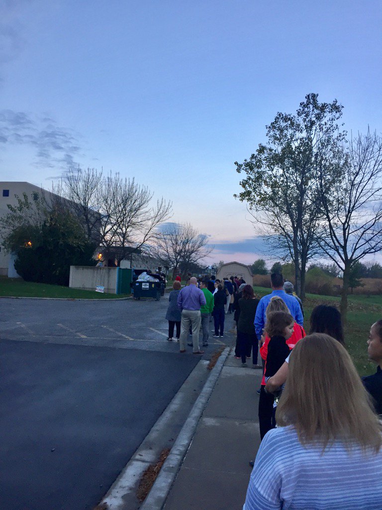 Great to see long lines for democracy !