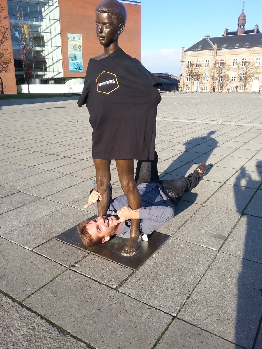 mortenkias's tweet photo. Føler mig oplyst og beriget #kortdage16 #kortdage #Geoindsigt https://t.co/6mArjc4LXX