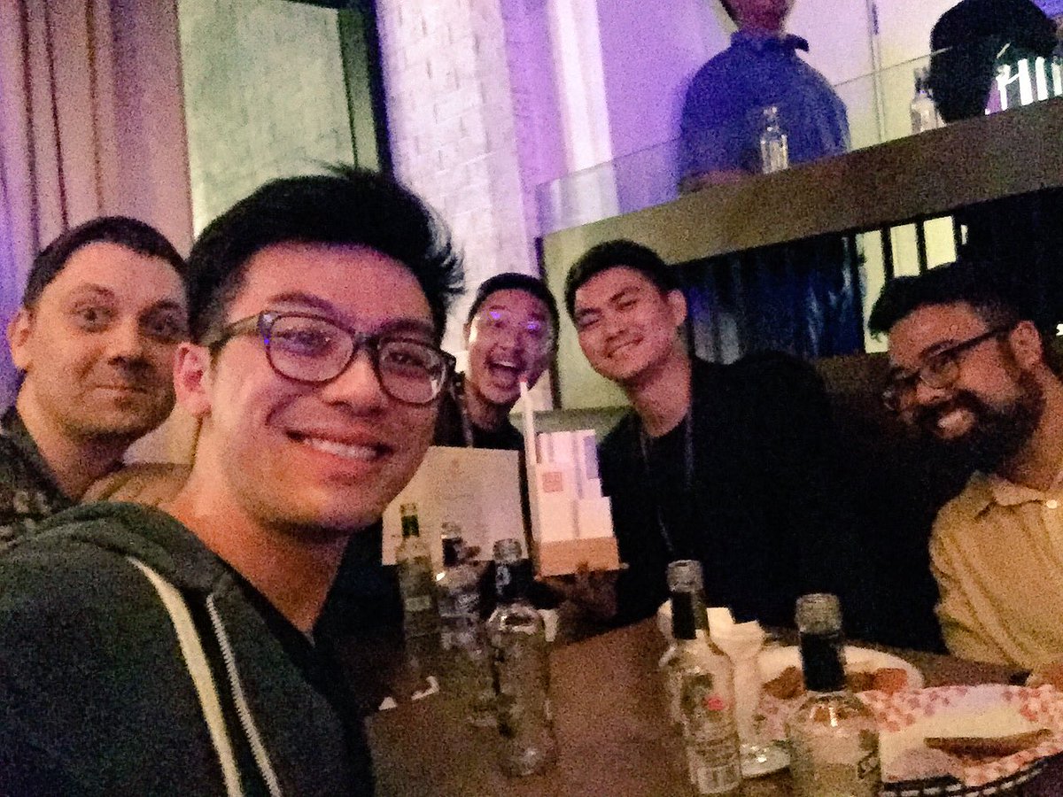 thatjustinng's tweet photo. Woo some of my best friends @jtyean and @shawnbecktp got an award! #SuperSteamPuff baby!!!! https://t.co/Pk8ERXpoa3