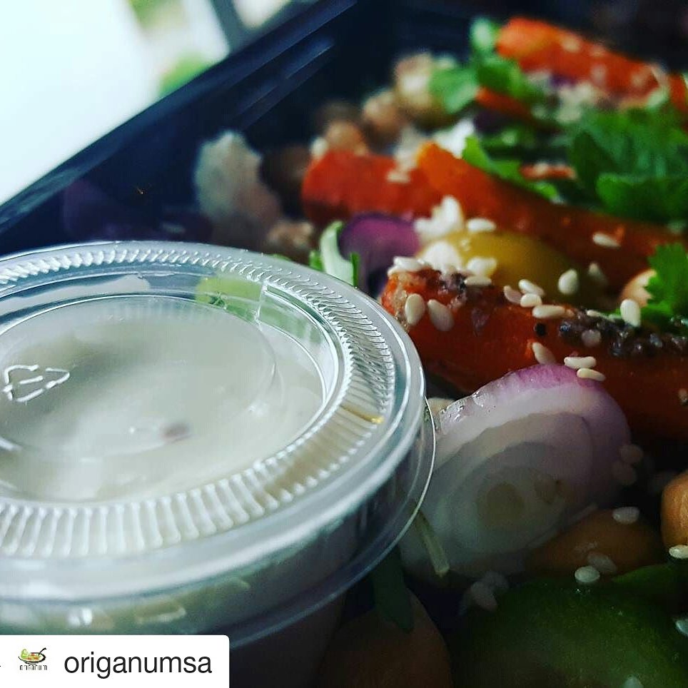 fayinthemaze's tweet photo. You can win yourself a bottle of @OriganumSA's Vinaigrette and ranch dressing over on their instagram 😋 https://t.co/zjRX0WZR02
