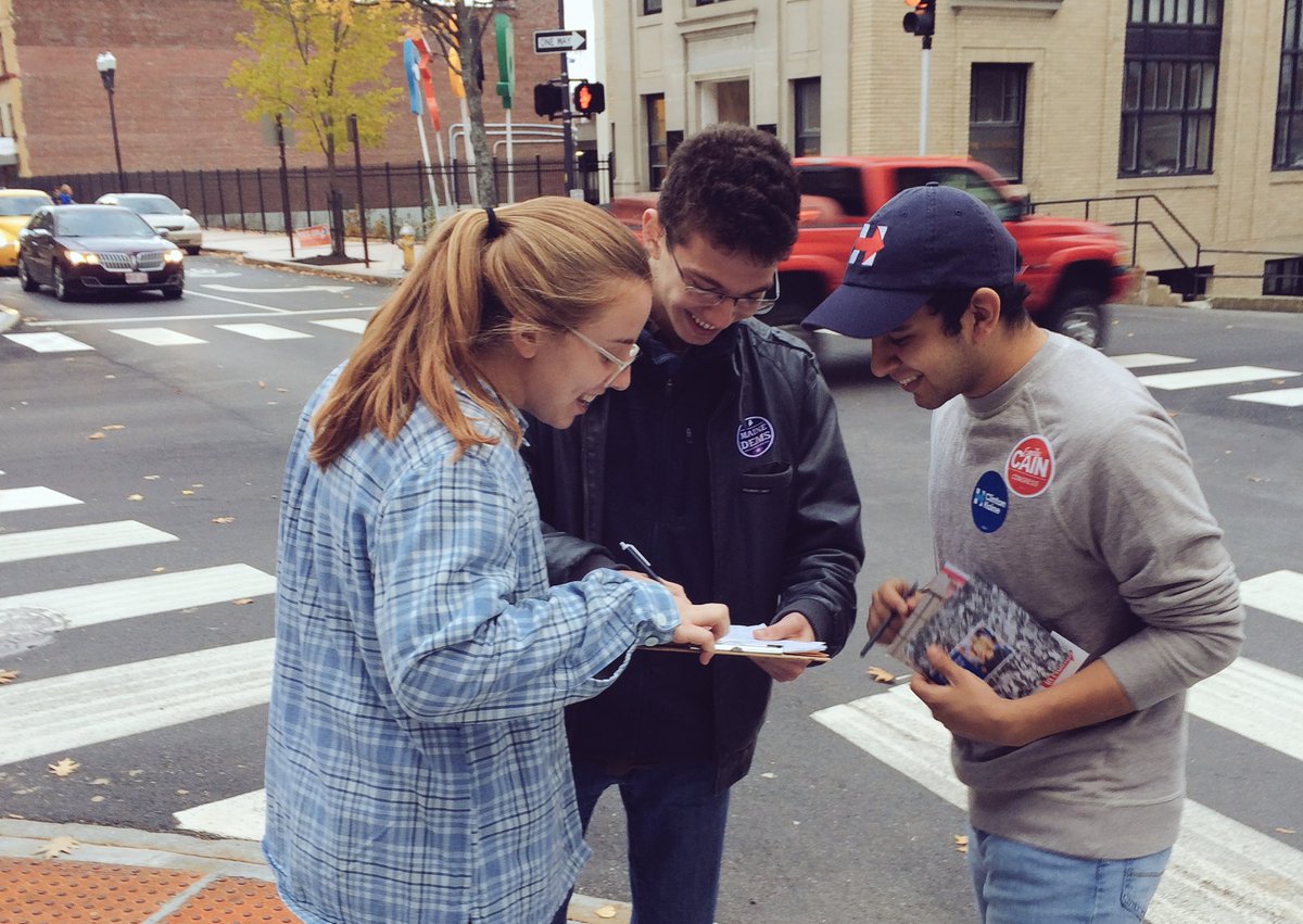 Hillary for Maine tweet media