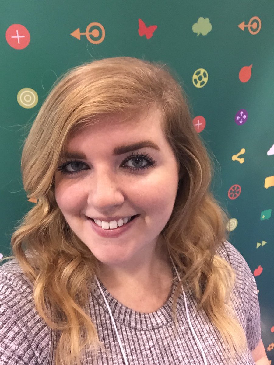 MeganBarker87's tweet photo. Taking a #selfie at the selfie wall at #healthachieve and looking forward to today! @OPHA_Ontario https://t.co/07Kk4mtmX1