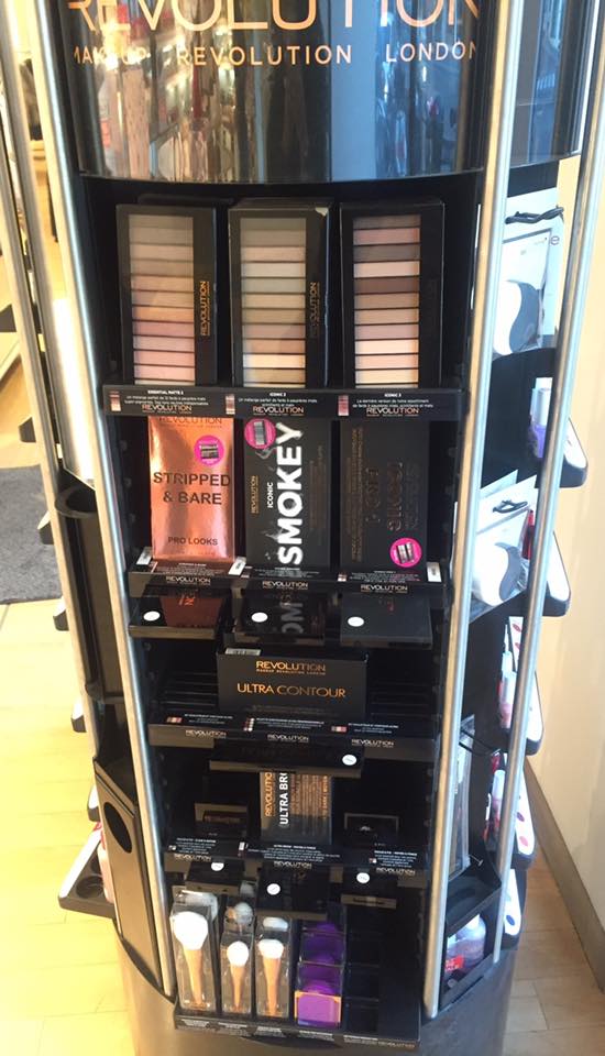plaisirsdaudrey's tweet photo. Les filles !! @MakeupRevFrance débarque chez @Monoprix ! https://t.co/Jy2lH7FwFE https://t.co/HgwV6KMmK9