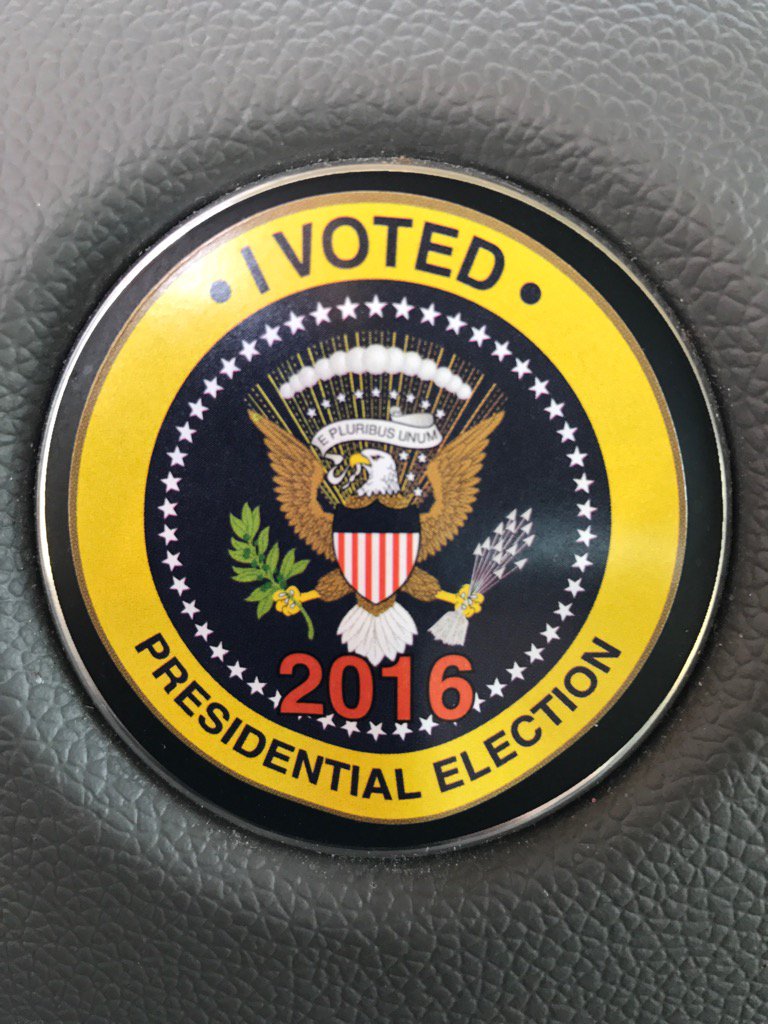 Annette030421's tweet photo. Proud to live in a country where my vote counts 🇺🇸Gat out and vote America. https://t.co/v0powo5B6T